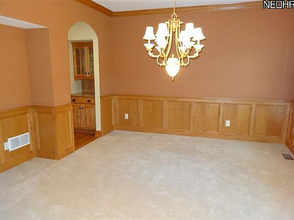 4th image of 4670 Lake Forest Trl