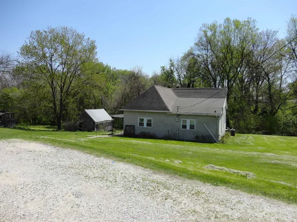 101 Brook St, Mitchell, IN 47446