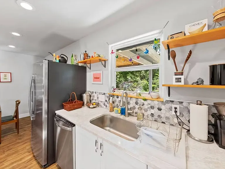 5704 Glenhollow Path — Photo 5