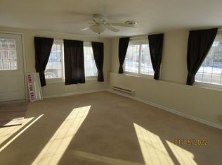 1043 Westview Dr, Rochelle, IL 61068