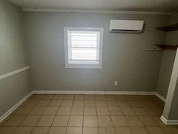 4th image of 728 N Broadway #D