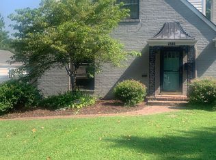 2546 Woodcreek Rd, Seneca Gardens, KY 40205