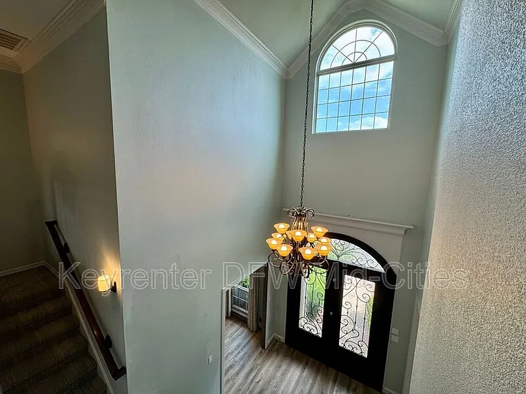 2417 Creekside Cir S — Photo 32