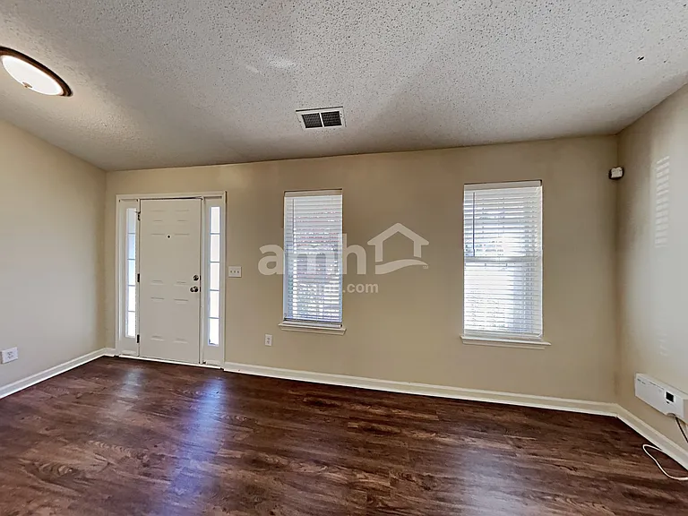 3276 Peach Ct NW — Photo 6
