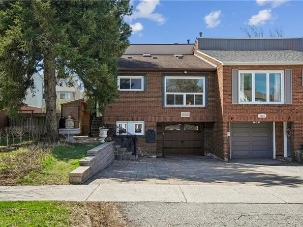 3598 Ash Row Cres, Mississauga, ON L5L 1K4