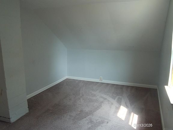5th image of 27734 Oneil St