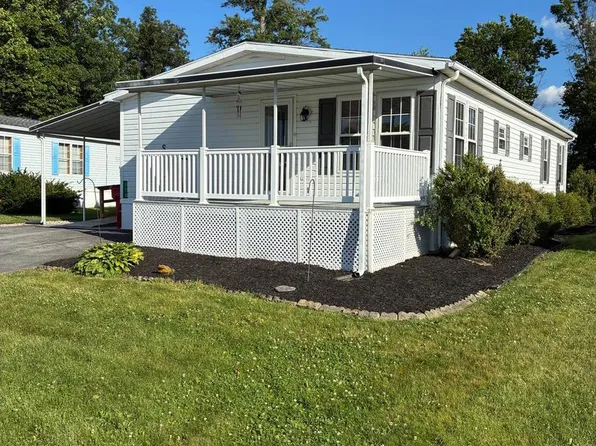 170 Cameo Dr #45, Fayetteville, PA 17222