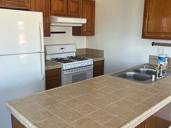 4th image of 4360 41st St APT 3