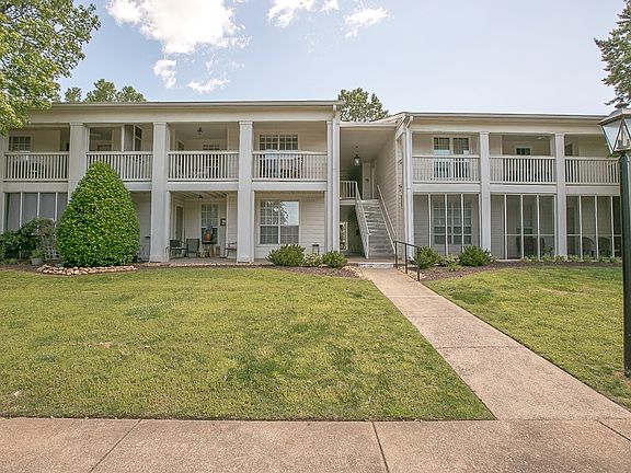 2nd image of 1280 Middle Tennessee Blvd APT E-13
