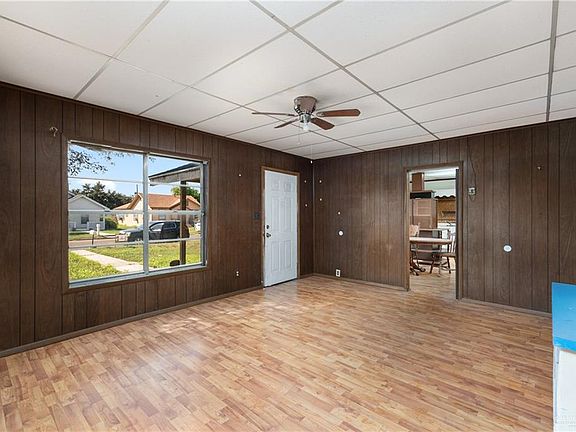 3rd image of 1600 Oblate Ave