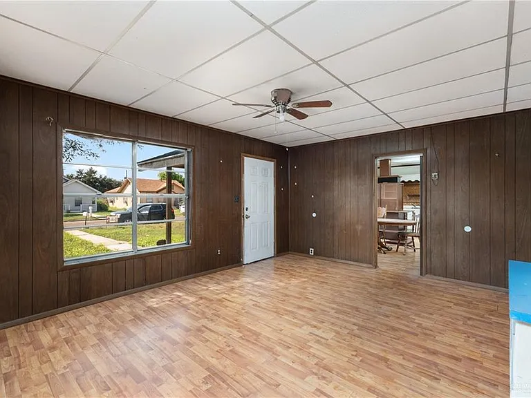 1600 Oblate Ave — Photo 3