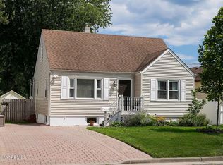 1904 Cottage Pl, Wall Township, NJ 07719