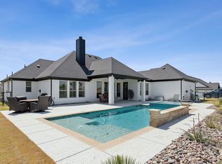 2067 Sunset Ridge Dr, Weatherford, TX 76087