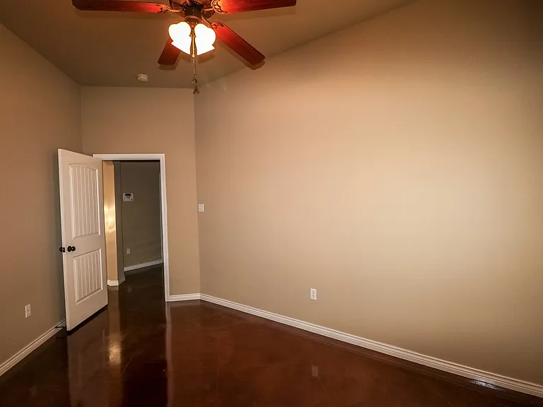 3004 Silver Saddle Dr — Photo 23