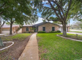 110 Silver Spgs, Universal City, TX 78148