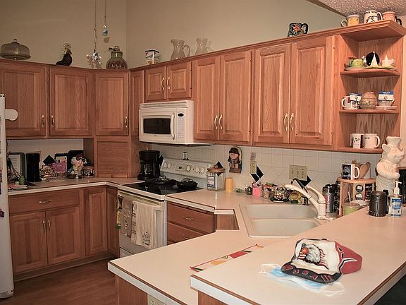 3rd image of 1413 Wood Bridge Ct