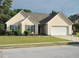 3402 Summit Creek Ln, Loganville, GA 30052