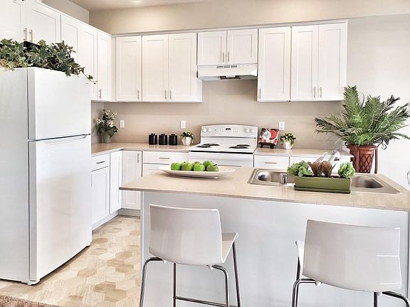 2nd image of 10111 9th Ave W #101