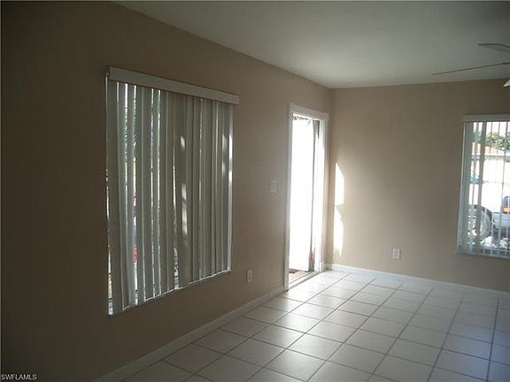 5th image of 1811 SE 15th Pl APT 4