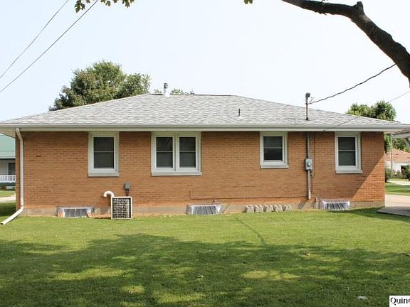 3rd image of 810 S Dickerson St