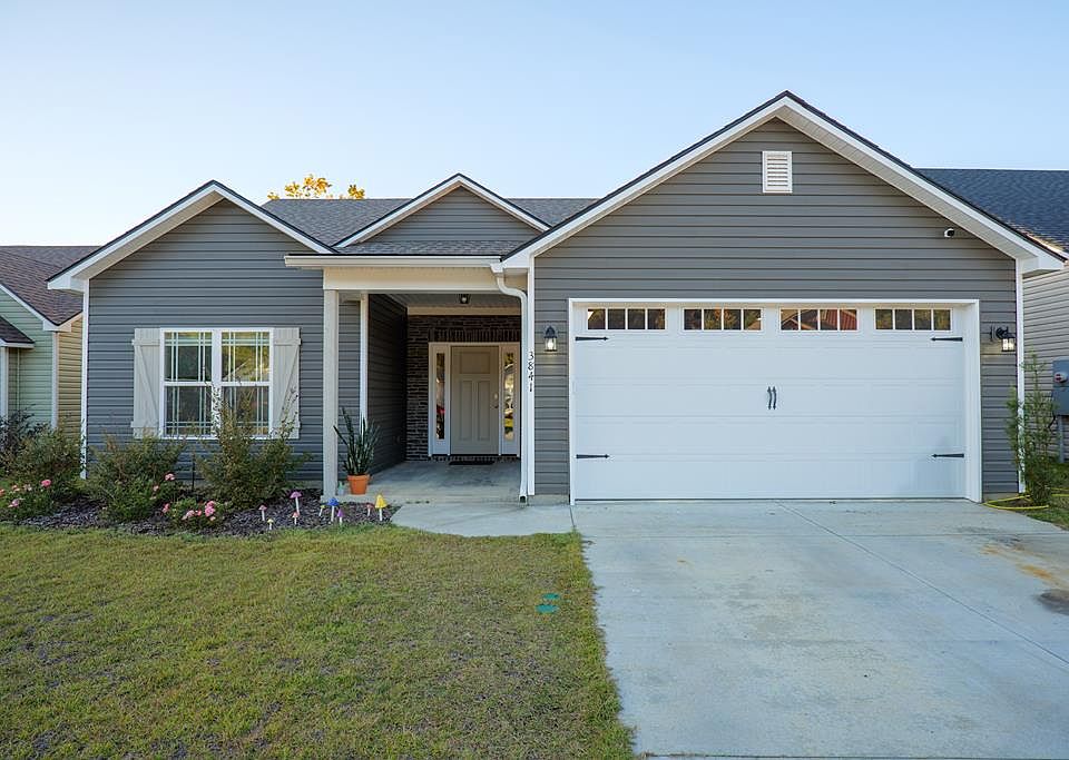 1st image of 3841 Zaun Cres