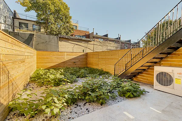 Rented by Brown Harris Stevens | media 4