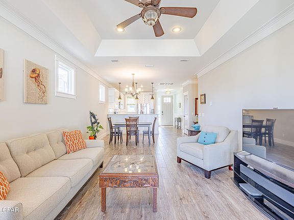 4th image of 21806 Palm Ave