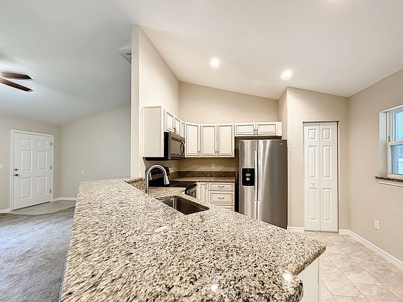 4th image of 15948 SW 53rd Ct