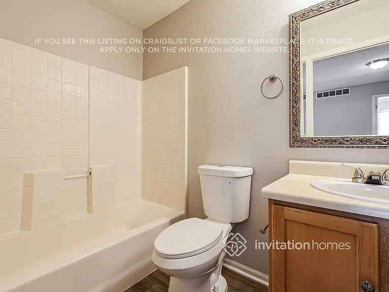 21166 E 40th Pl — Photo 15