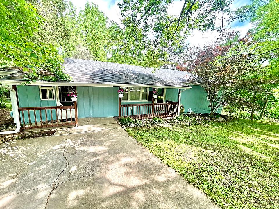 1st image of 1207 E Georgia St