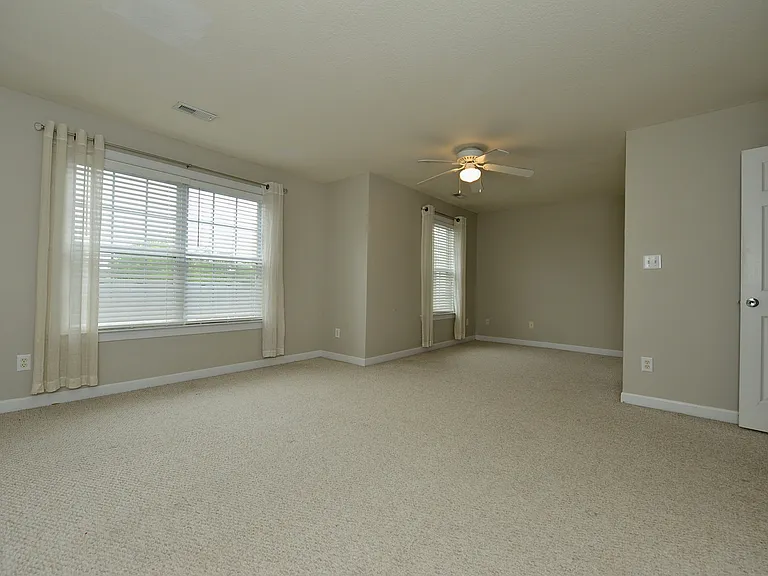 732 Sequoia Way — Photo 22
