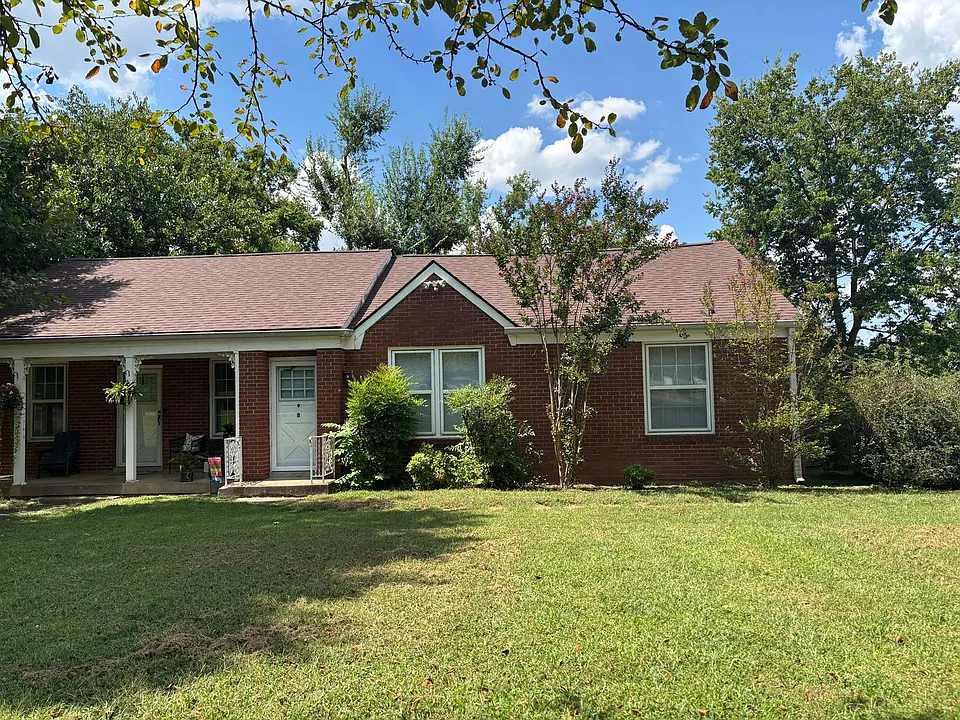 104 Spring Valley Rd #A-B