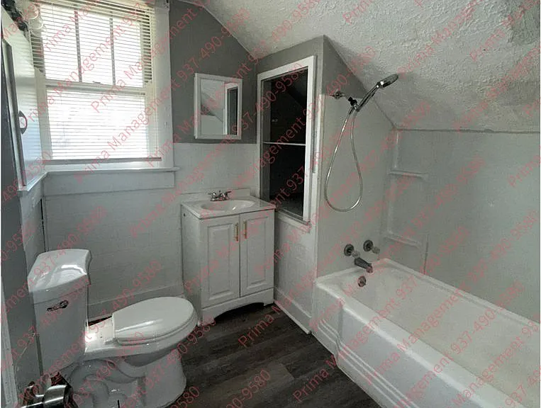 2306 Alice St — Photo 10