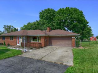 279 S Rebecca St, Saxonburg, PA 16056
