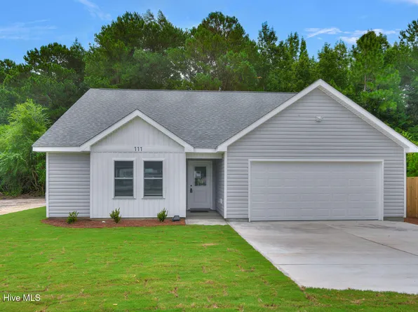 111 William Gurganus Road, Maple Hill, NC 28454