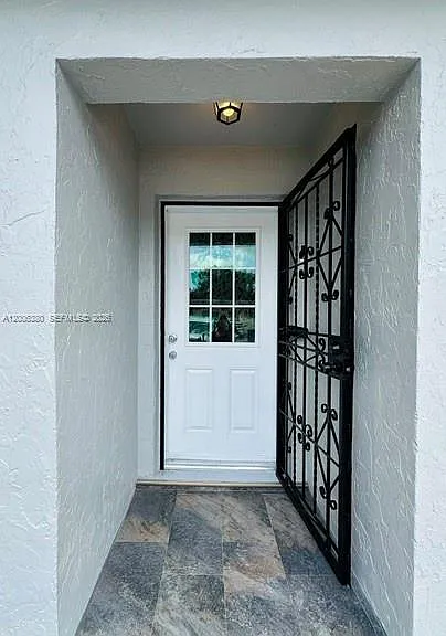 3929 NW 207th Ln — Photo 2