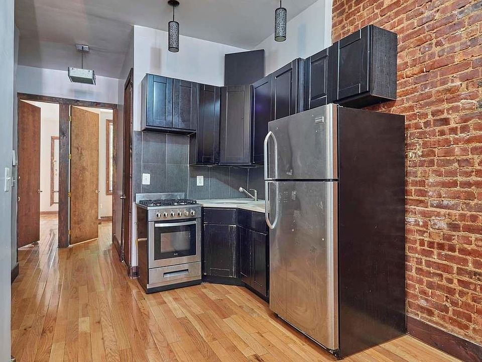 2nd image of 886 Flushing Ave #L
