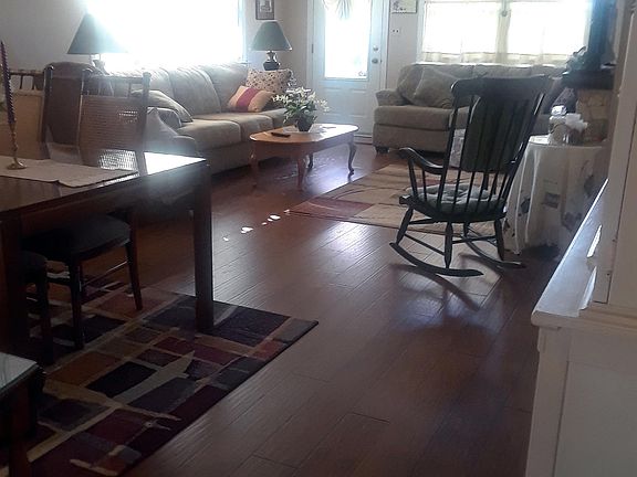 4th image of 21 Abaco St