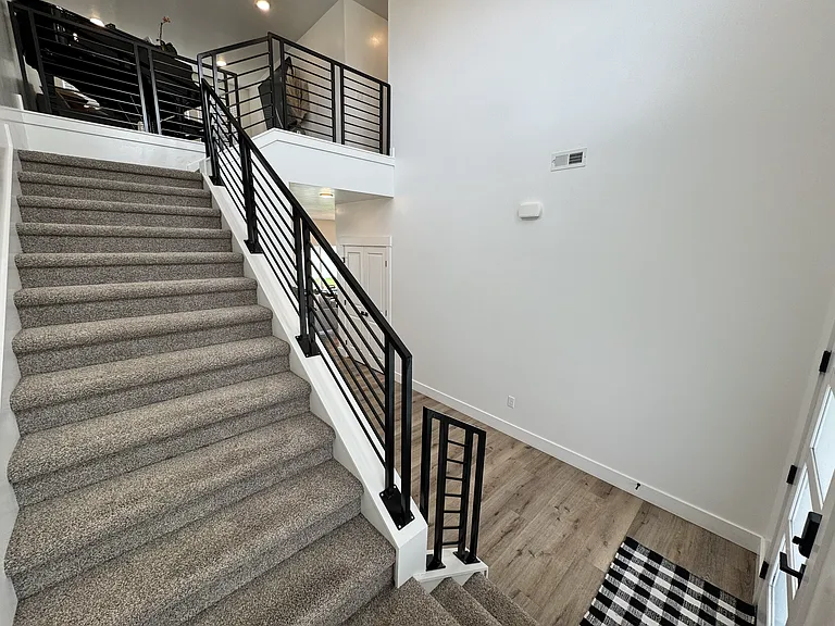 355 W 3085 S — Photo 25