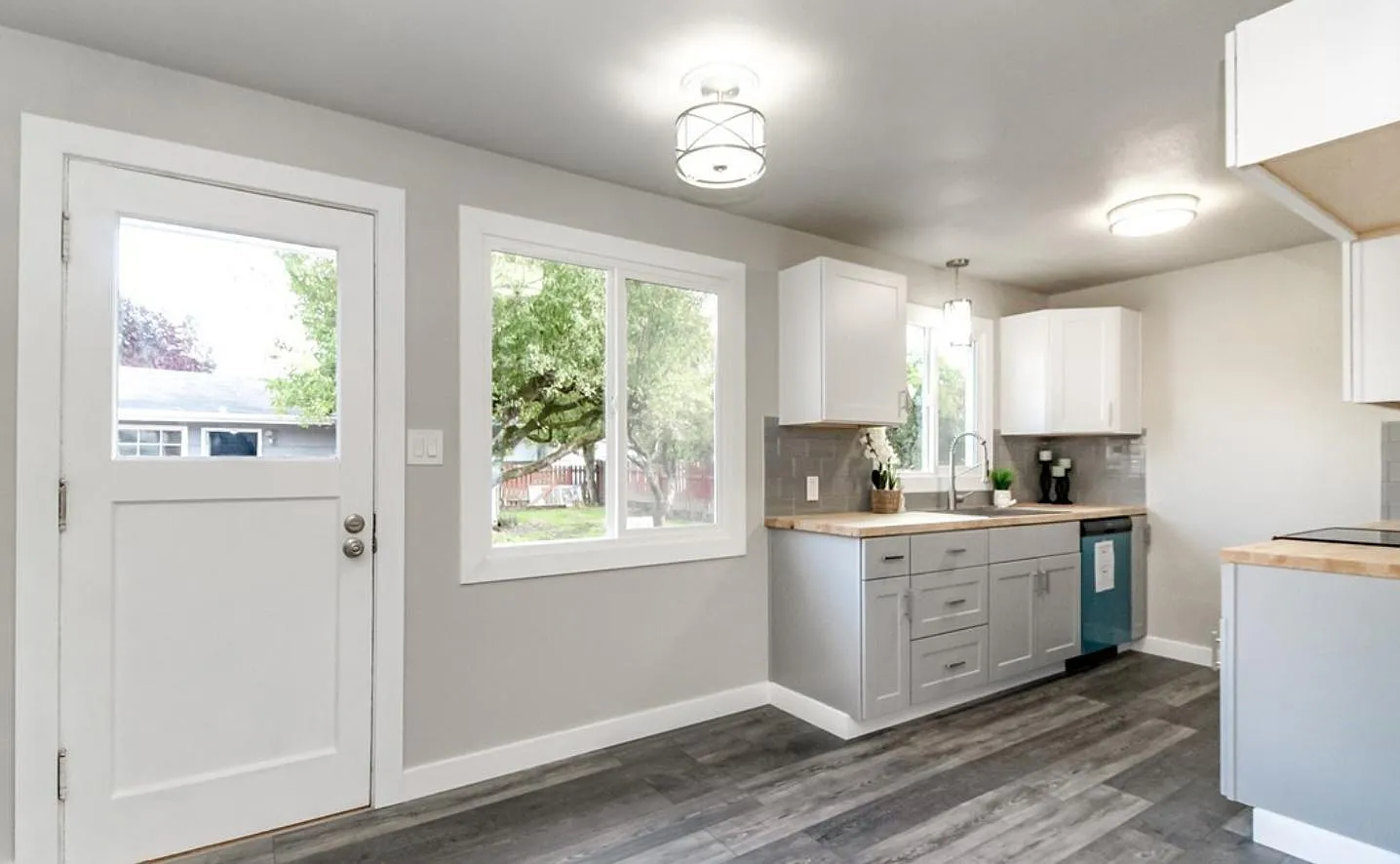 3 bed, 965 sqft, $2,600 — Photo 3