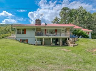 3764 Case Knife Rd, Pulaski, VA 24301