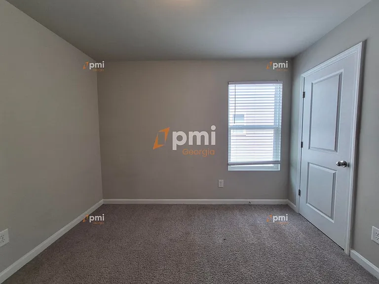 255 Hawthorn Trl — Photo 7