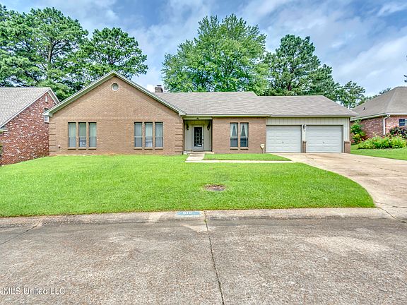 2nd image of 510 Bay Pointe Cir
