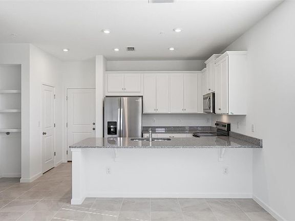 4th image of 2199 Nightshade Grove Ln