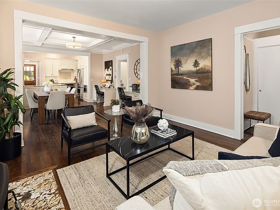 5th image of 110 NE 59th Street
