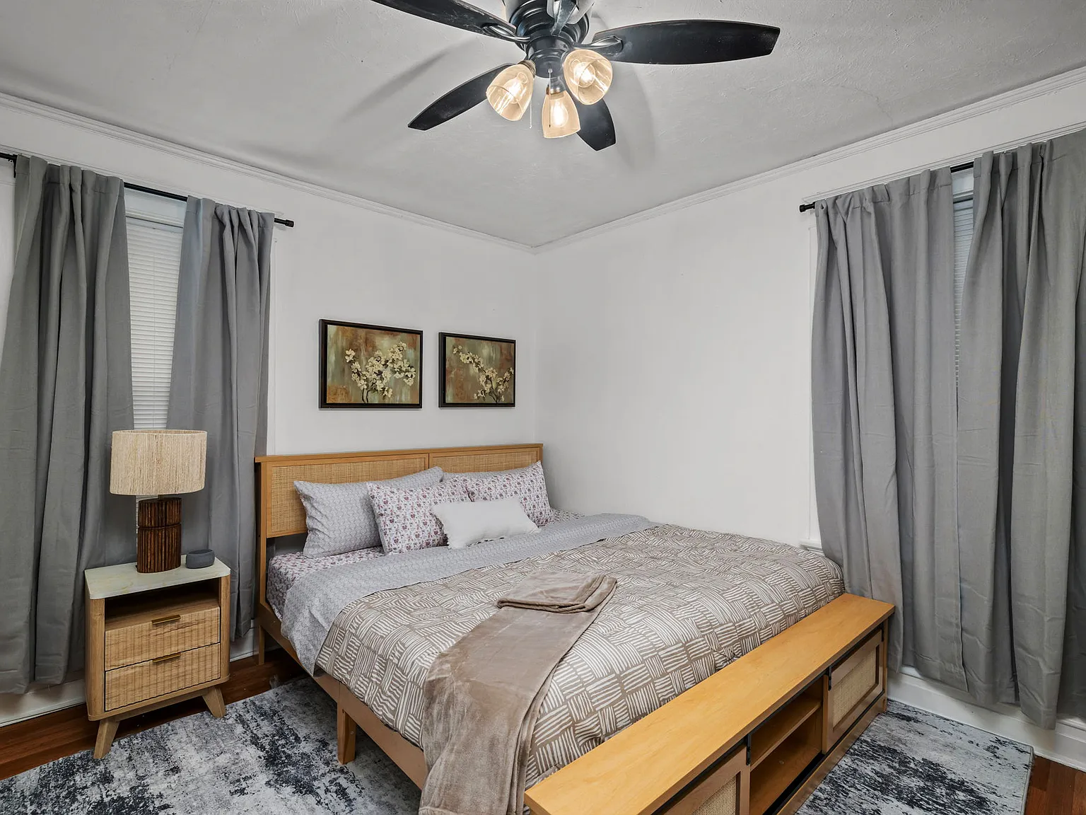 2 bed, $1,900 — Photo 2