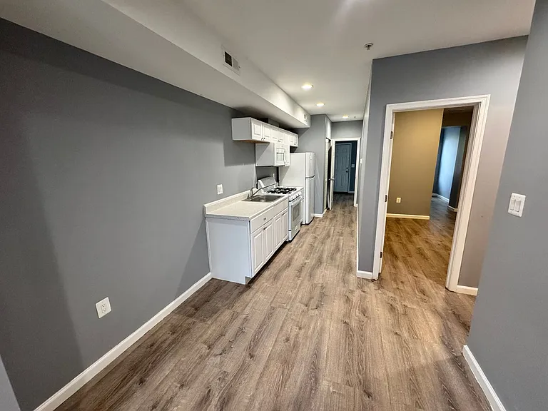 1712 R St SE #1 — Photo 6