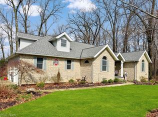 605 Sassafras Dr, Vermilion, OH