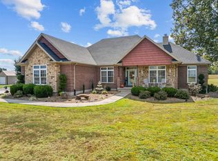 1295 Stringer Rd, Sacramento, KY 42372