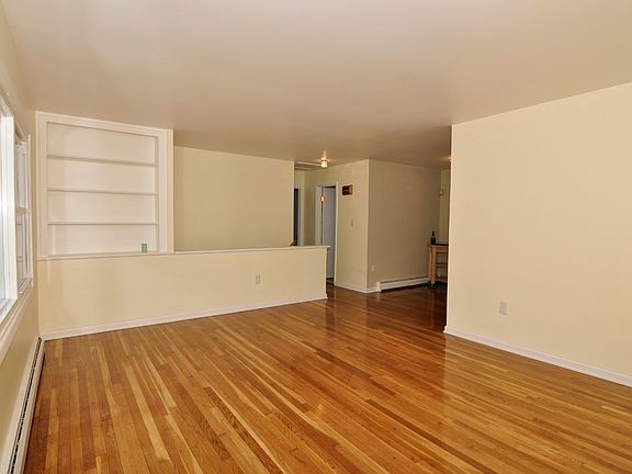 3rd image of 14210 Bismark Ave
